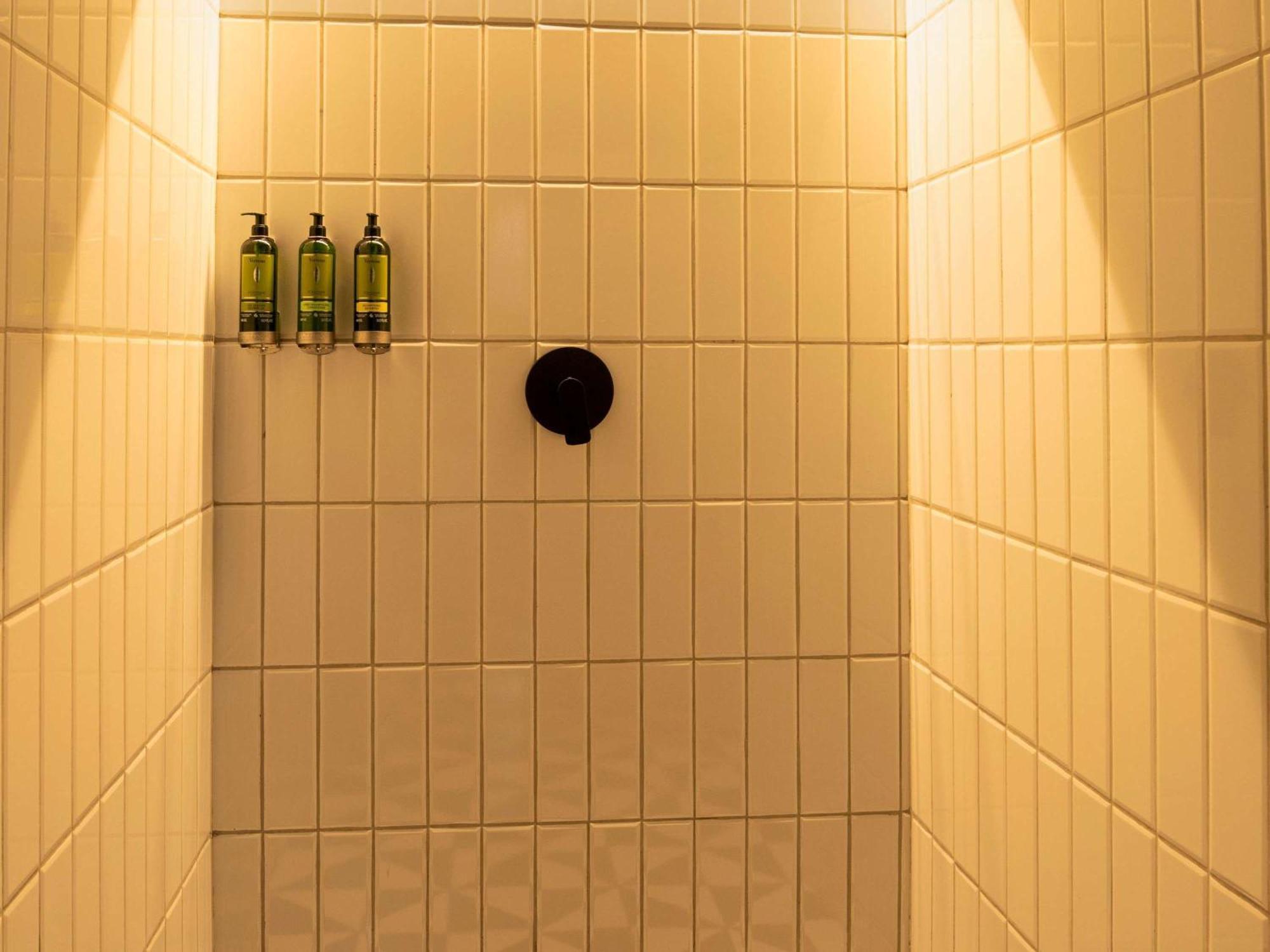 Tribe Medellin Hotel Екстериор снимка