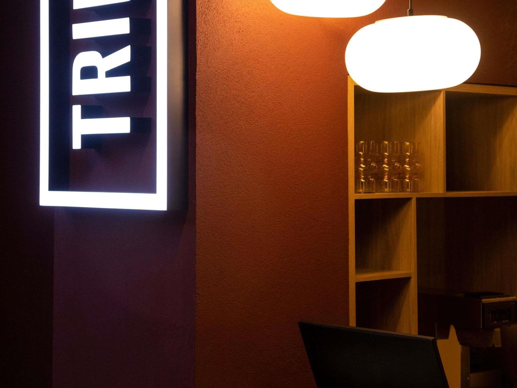 Tribe Medellin Hotel Екстериор снимка